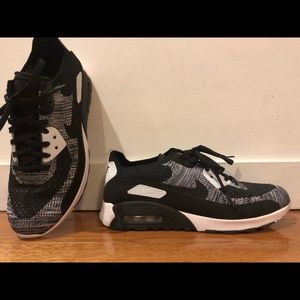 Nike airmax 90 ultra 2.0 flyknit WOMENS SIZE 11